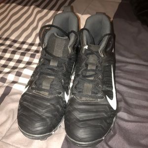 Nike alpha football cleats good condition